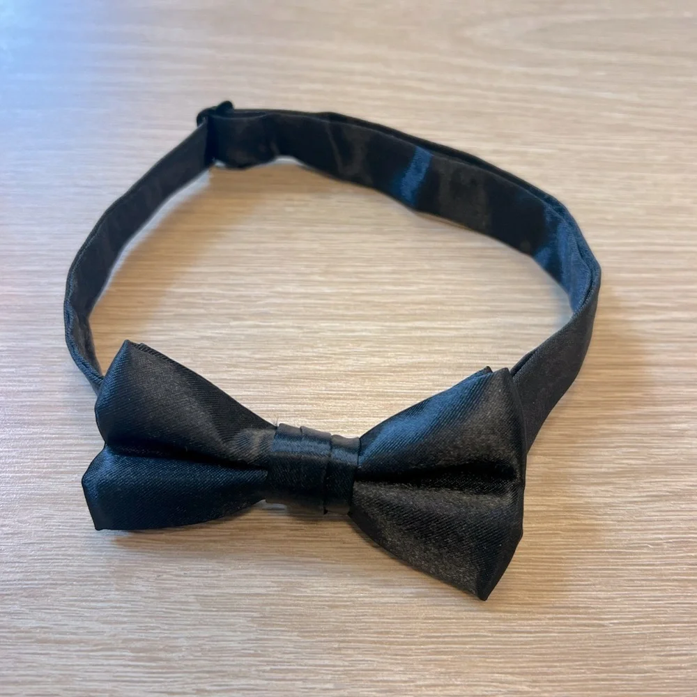 Boys Black Clip On Bow Tie